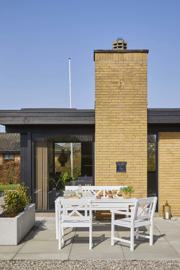 Sofiero set - trepersoners bänk, två stolar & bord - vit