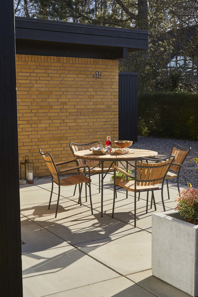 Ellen set - bord Ø110 & fyra stolar - antracit