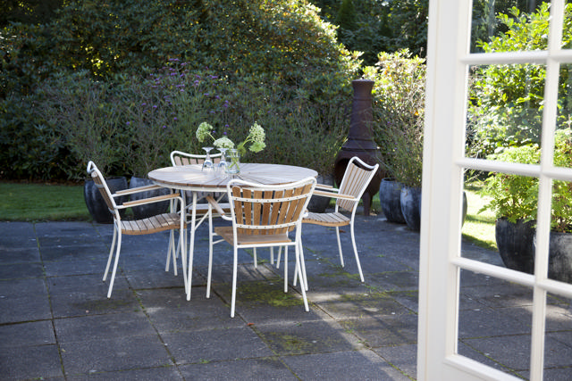 Ellen bord - vitt Ø110