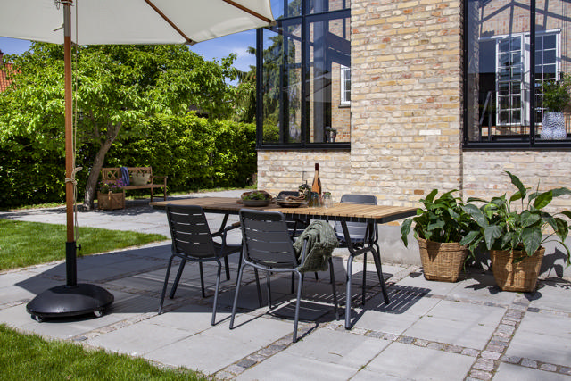 Parc stol - antracit 