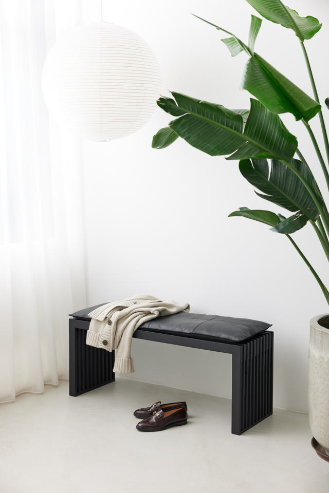 Rib tresitsbänk - svart