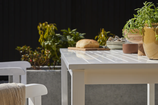 Sofiero tresitsbänk - vit