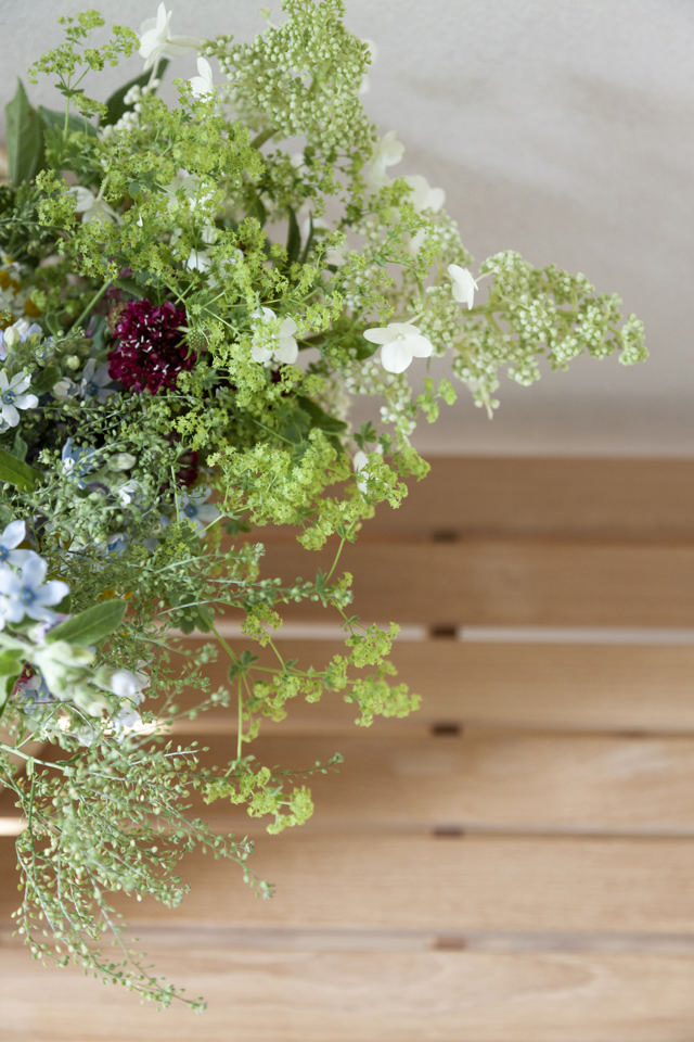 Vega tresitsbänk - teak