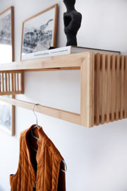 Rib stor garderobehylla - bambu